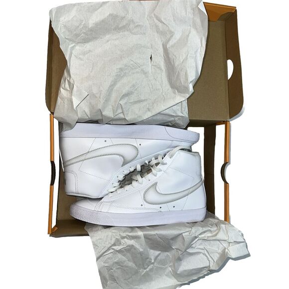 Nike Blazer Mid '77 White Vintage NAS Airbrush Photon Dust FD6924 100 Size8 - Picture 6 of 7